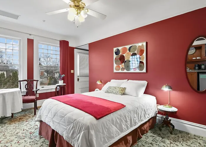 The Pasfield House 4*