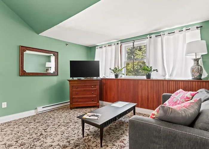 The Pasfield House Gasthof 4*