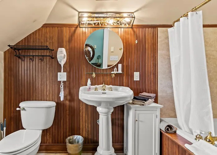 Gasthof The Pasfield House 4*